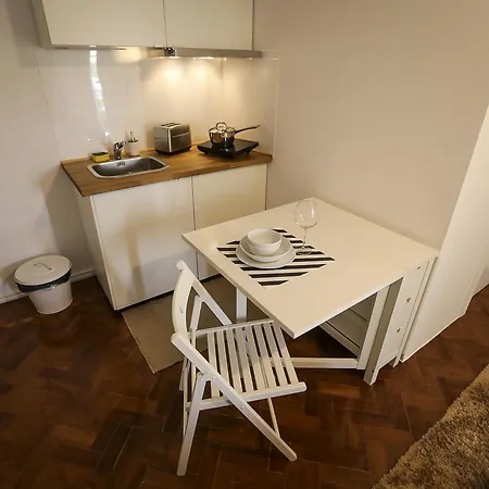 Guest house 67 Suites Lisbon