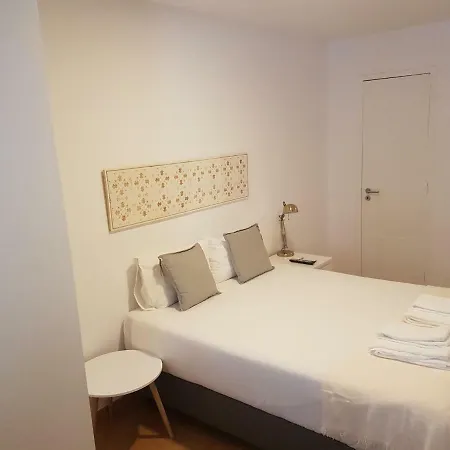 Guest house 67 Suites Lisbon